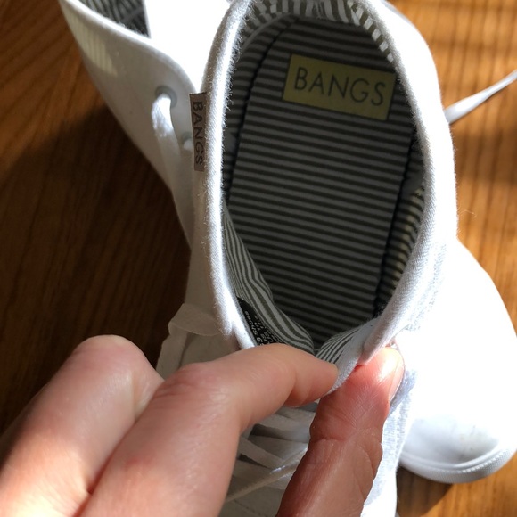 Shoes - Picture 2 of 4